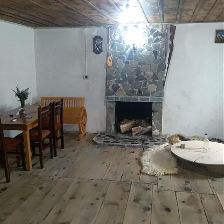 Marash Rrgalla Guesthouse Theth Ngoại thất bức ảnh