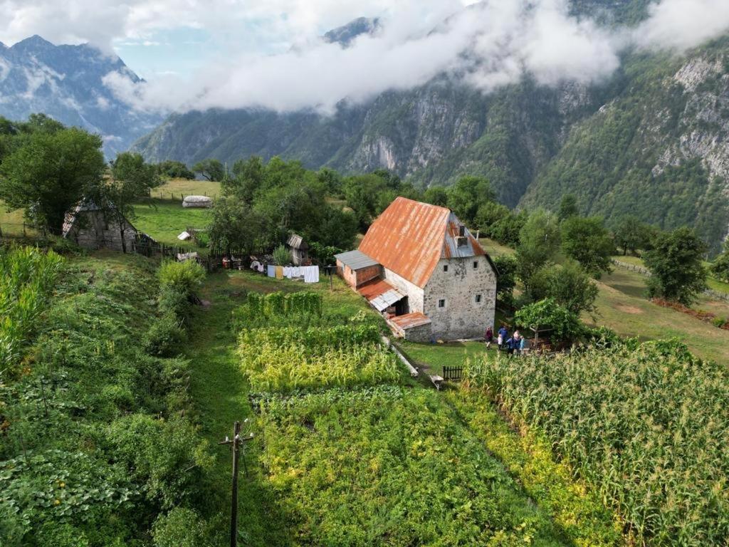 Marash Rrgalla Guesthouse Theth Ngoại thất bức ảnh